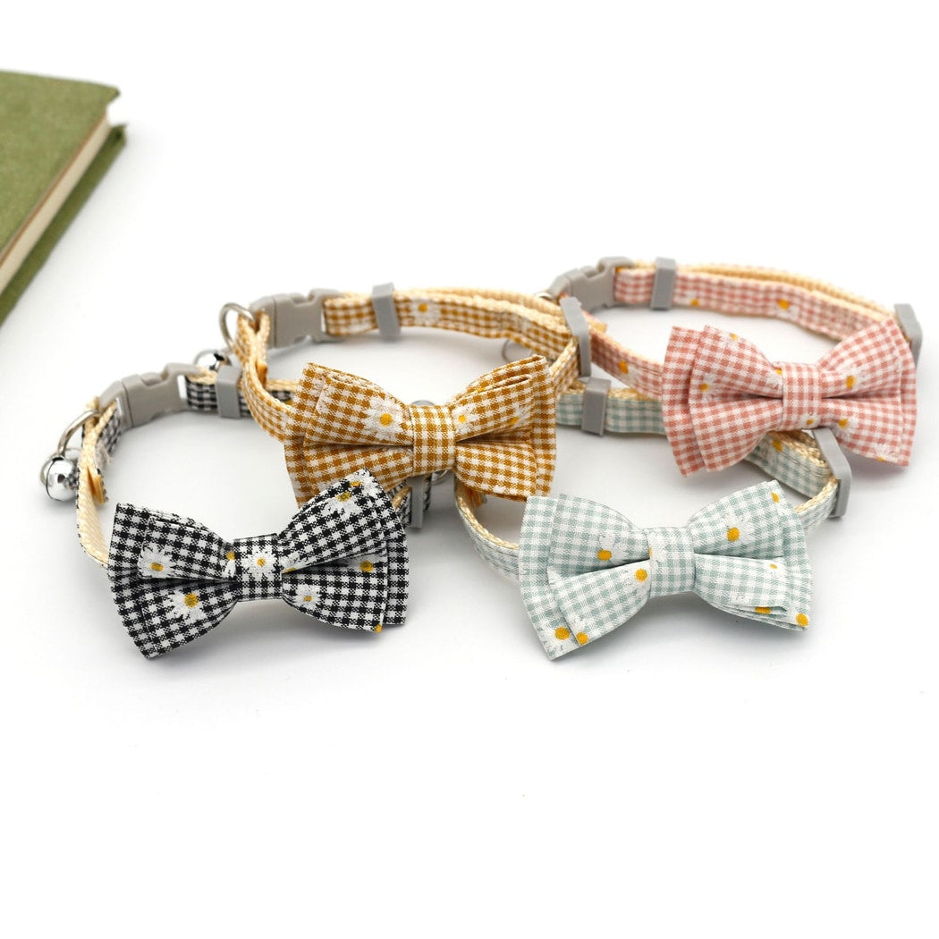 Mokka - Casual Plaid Bell Bow Accent Cat Collar