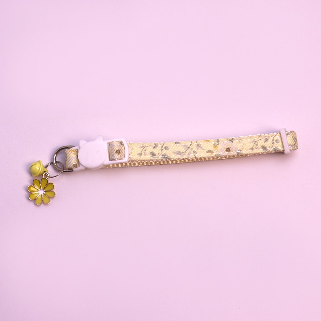 Mokka - Daisy Charm Floral Pattern Cat Collar