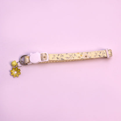 Mokka - Daisy Charm Floral Pattern Cat Collar