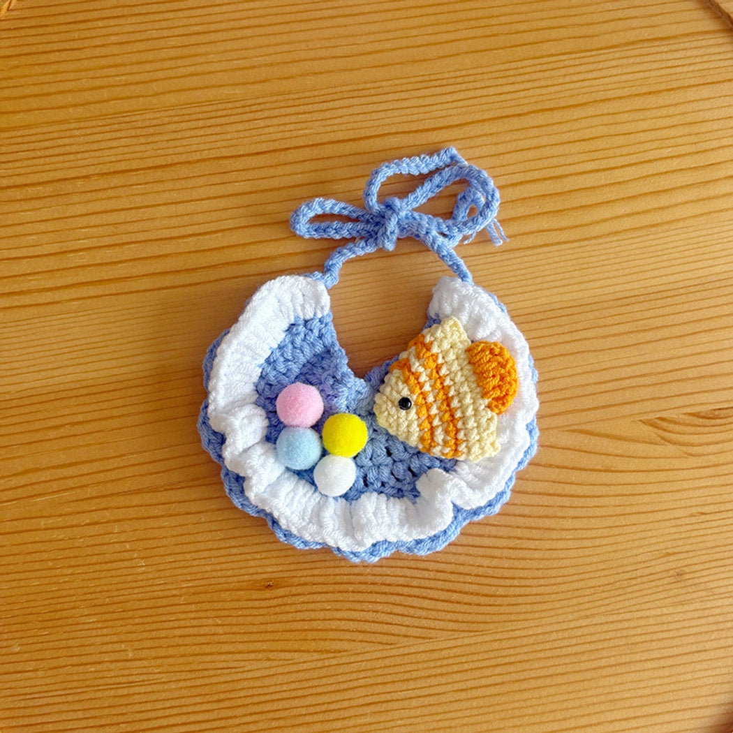 Mokka - Knit Style Fish Motif Cat Bib