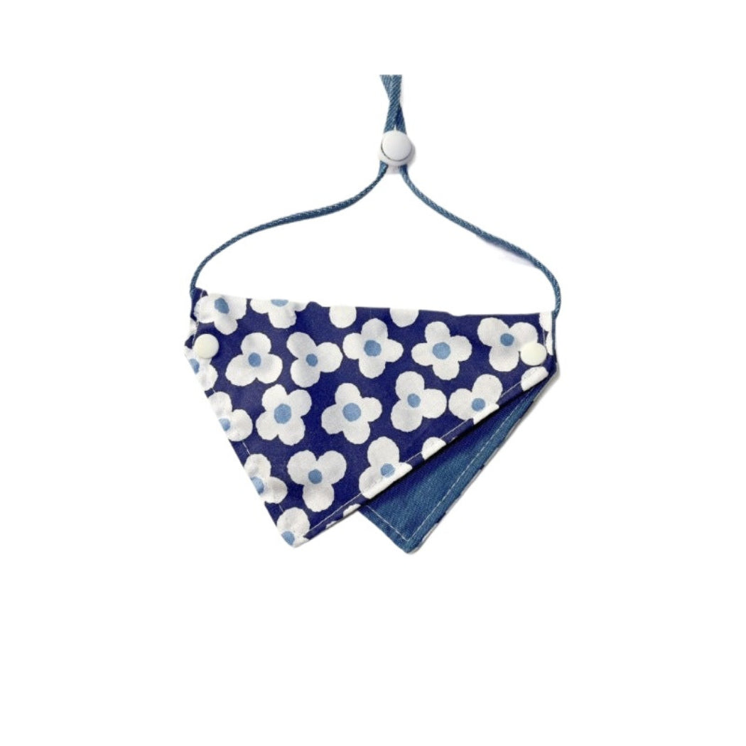 Mokka - Daisy Pattern Panel Bandana Pet Neckwear