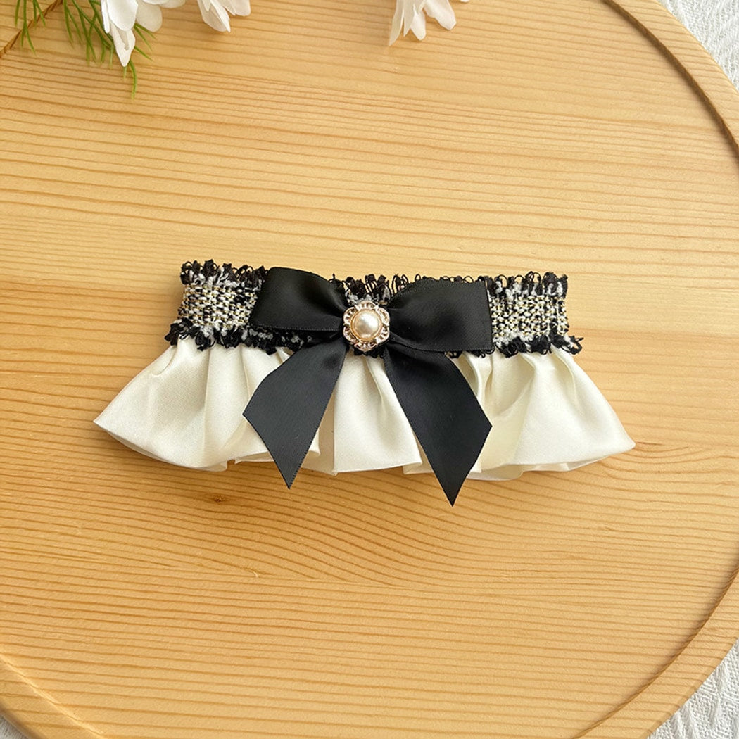 Mokka - Bow Ruffle Cat Decorative Bib