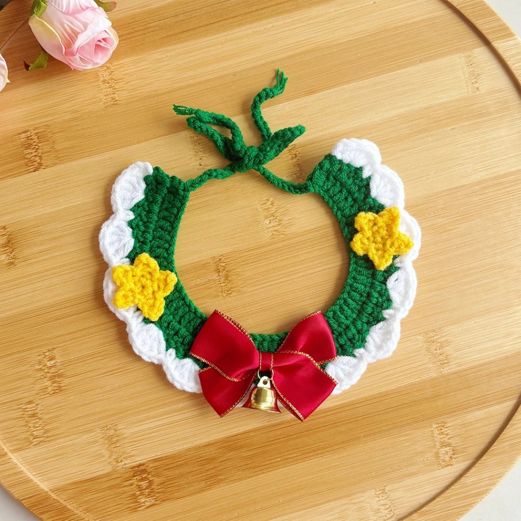Mokka - Christmas Crochet Hat and Bow Pet Collar