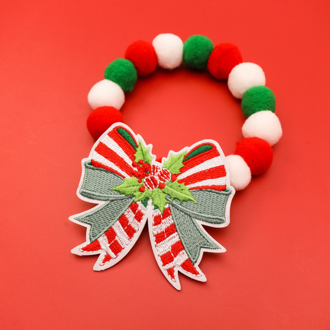Christmoo - Christmas Bow Pom Pom Cartoon Cat Collar