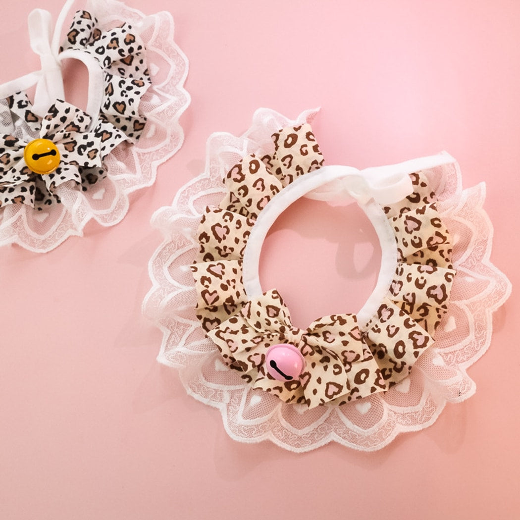 Mokka - Lace Ruffle Bow Bell Decorative Cat Collar