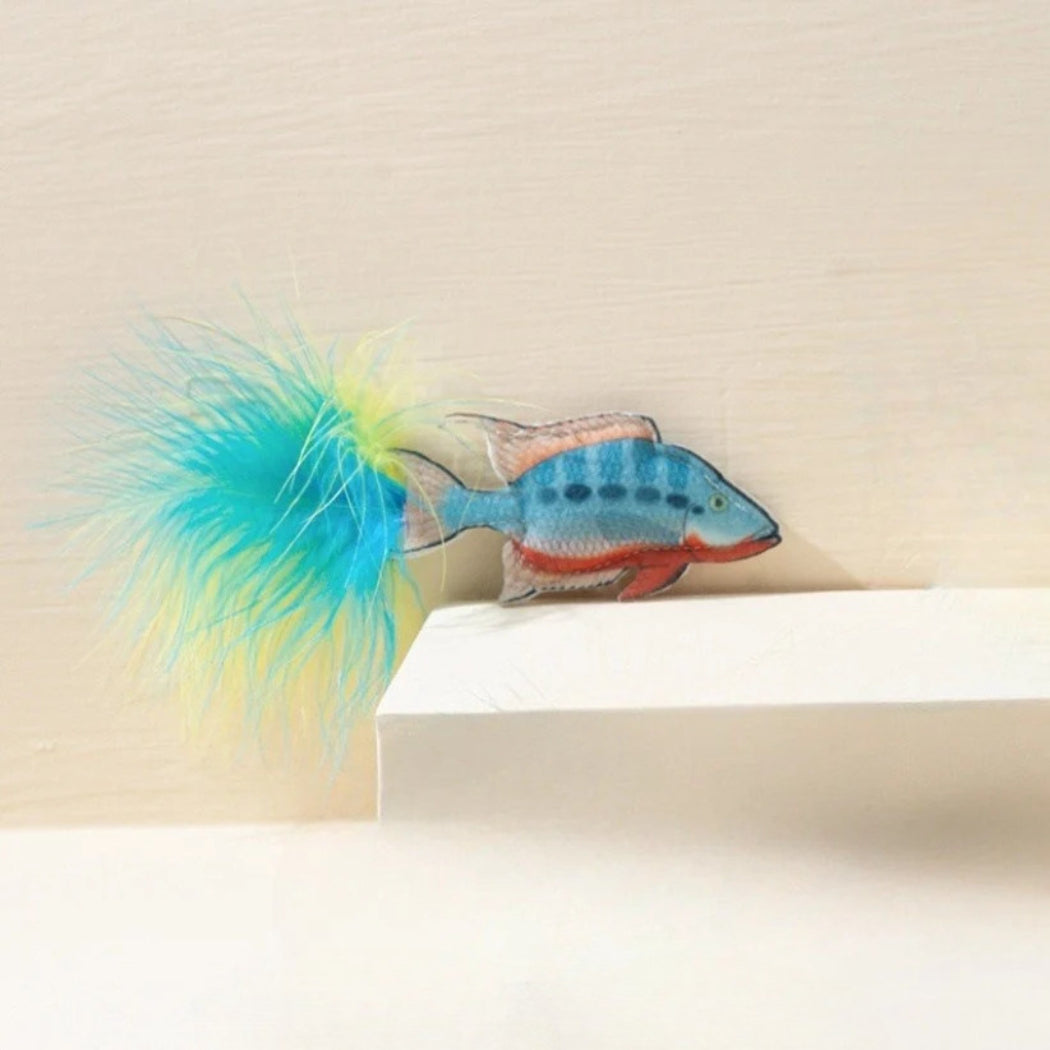 Moo - Feather Tail Fish Cat Toy