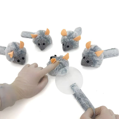 Moo – Pull-Tail Wiggling Mouse Cat Toy