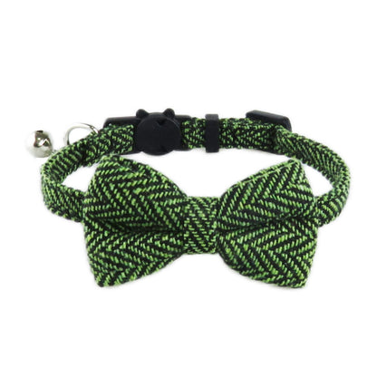Mokka cat collar with herringbone pattern and bow tie laid out straight