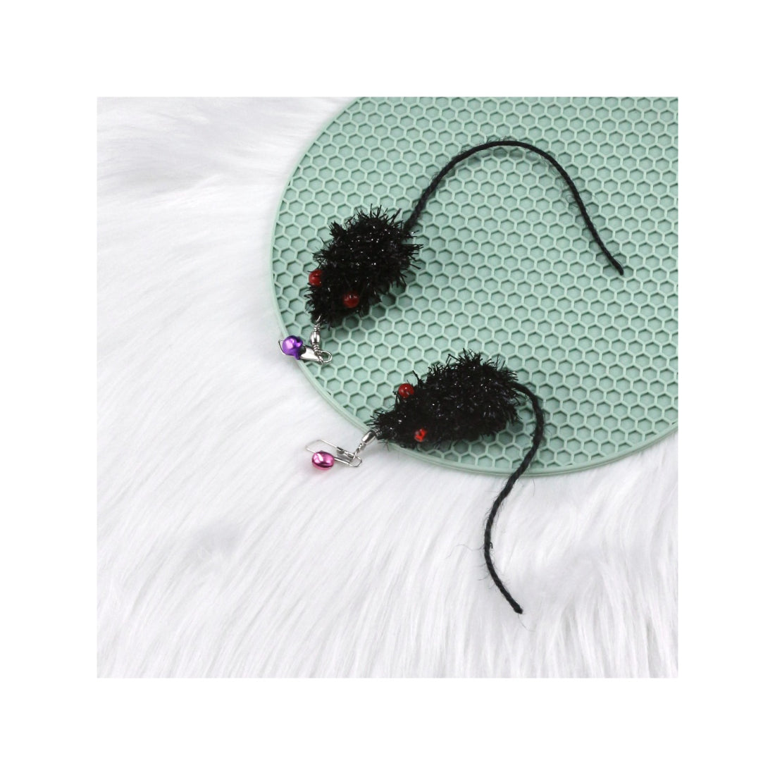 Moo mouse refill attachment for teaser wands shown on a white background