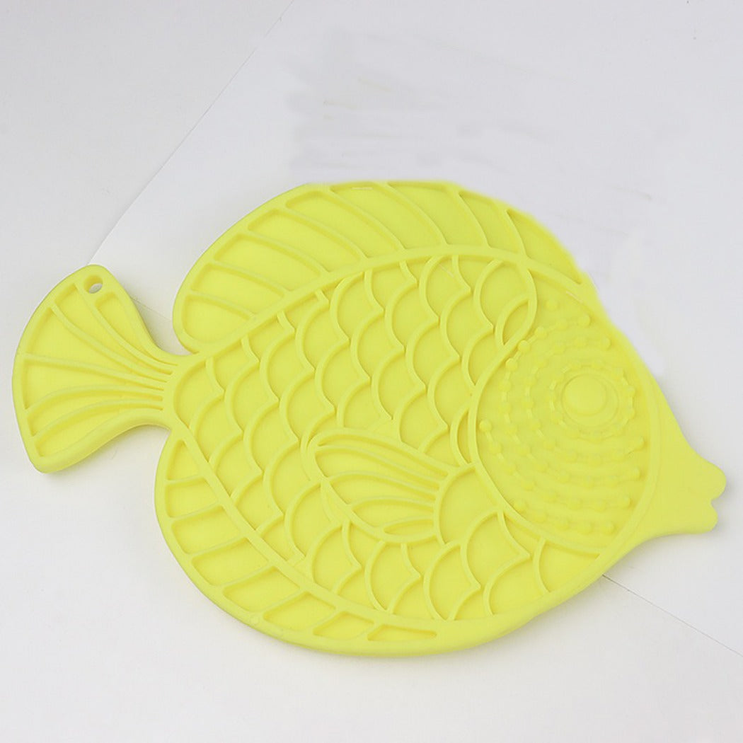 Bowlo - Fish-Shaped Lick Mat