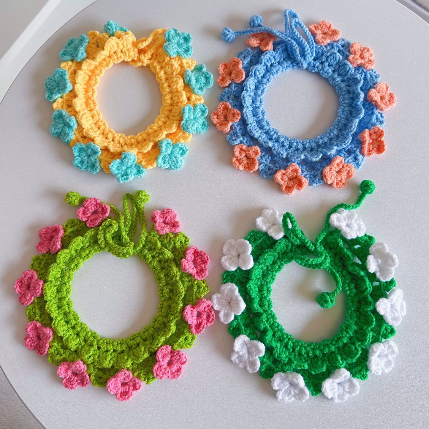 Mokka - Blooming Crochet Flower Collar