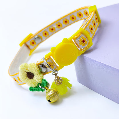 Mokka Floral Charm Cat Collar featuring a small charm on floral fabric