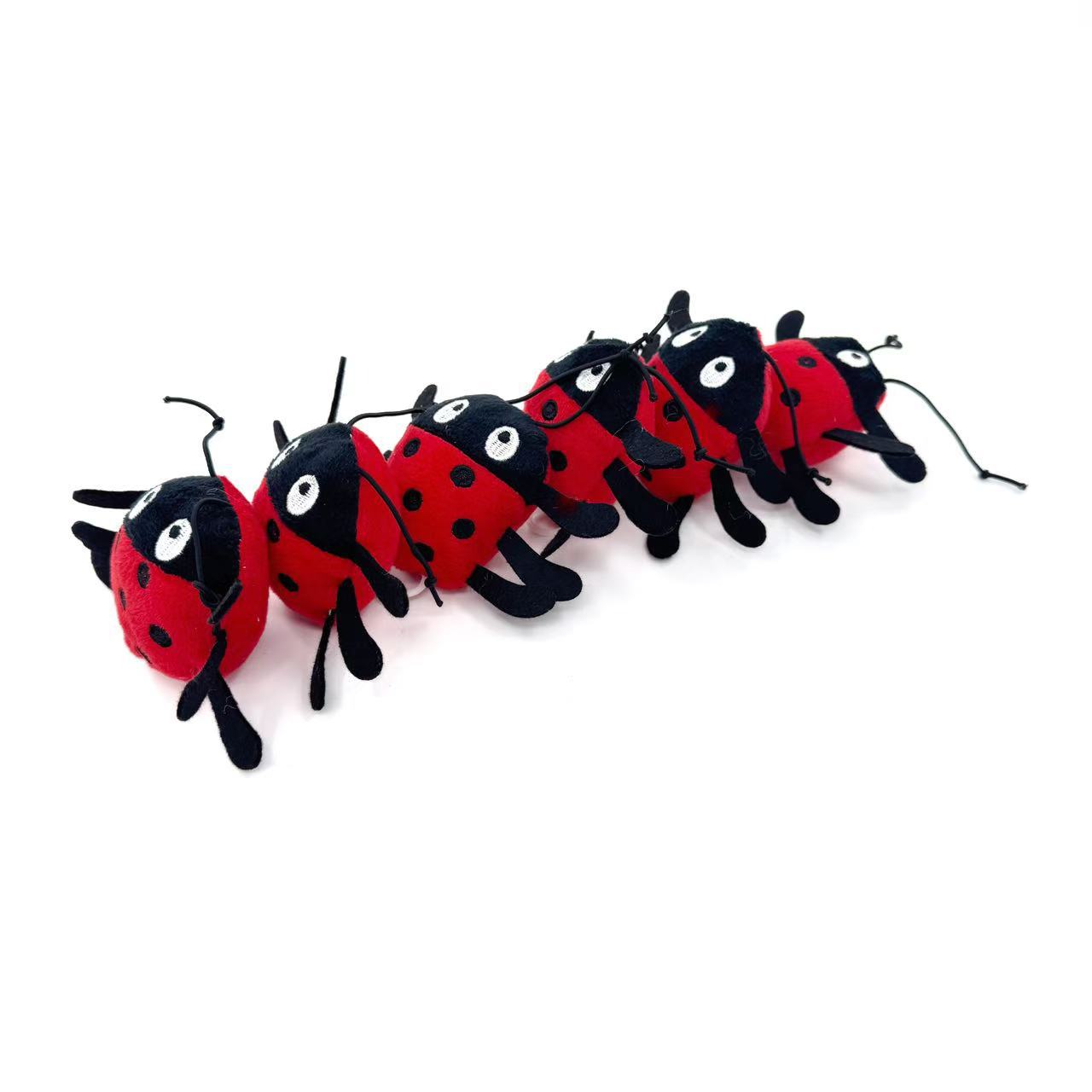 Moo - Ladybug Vibrating Cat Pull Toy