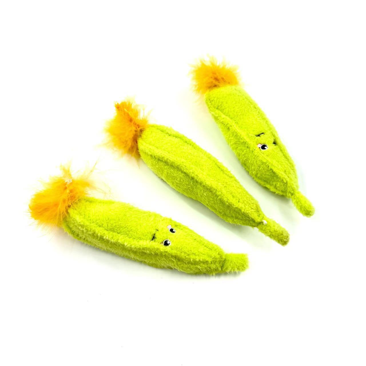 Moo - Vegetable-Shaped Cat Teaser Toy