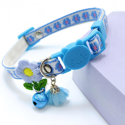 Mokka Floral Charm Cat Collar with floral design and attached charm