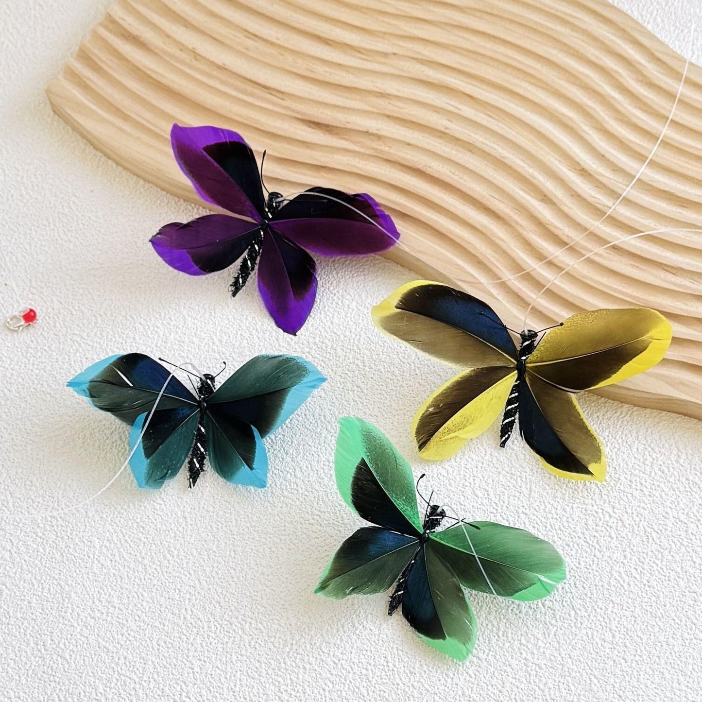 Moo - Butterfly-Shaped Cat Toy