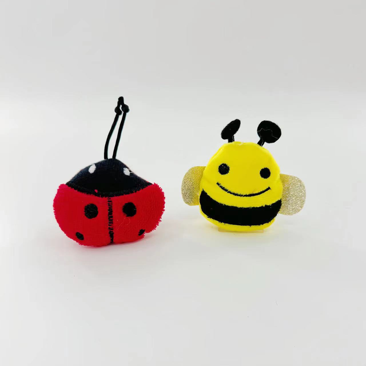 Moo - Plush Insect Cat Toy