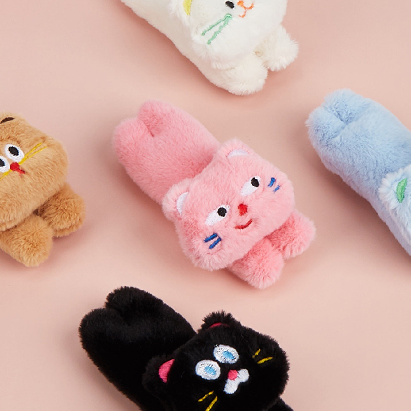Moo - Embroidered Cartoon Cat Face plush cat toy
