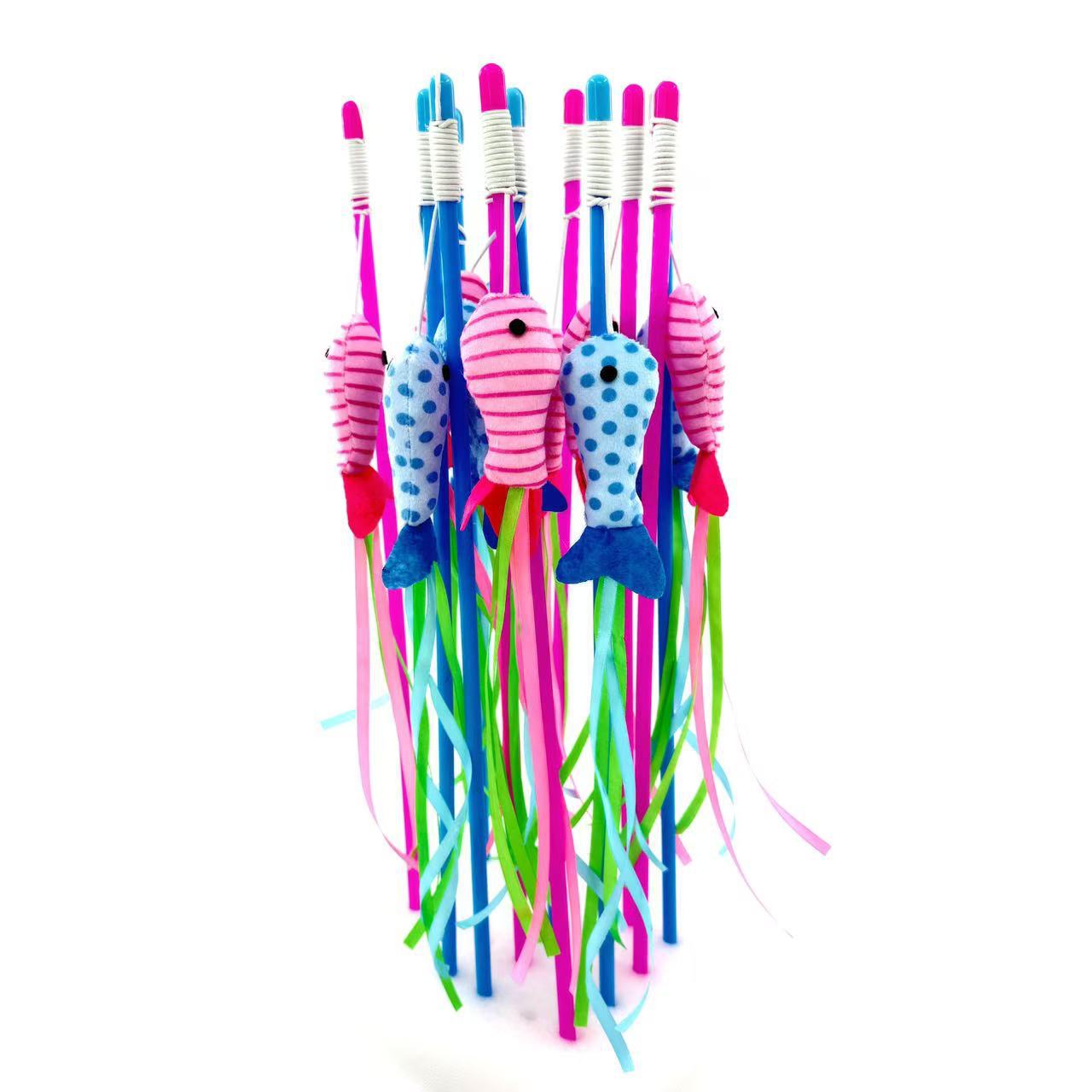 Moo – Fish Ribbon Wand Toy