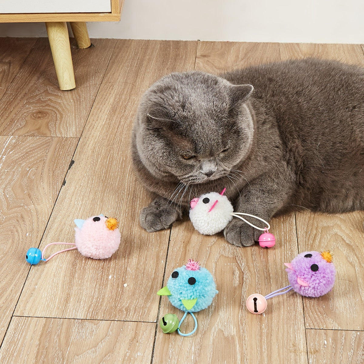 Moo - Fluffy Bell Mouse Cat Toy