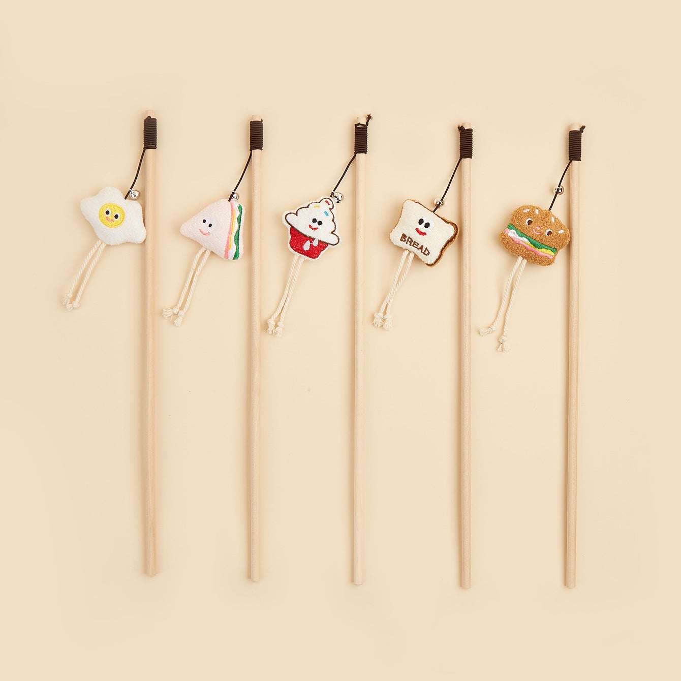 Moo - Food-Shaped Charm cat teaser wand
