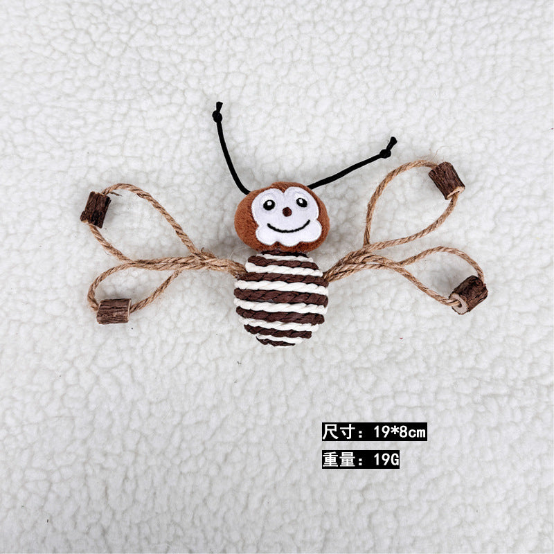 Moo - Smiling Rope-Wrapped Insect-Shaped Cat Toy