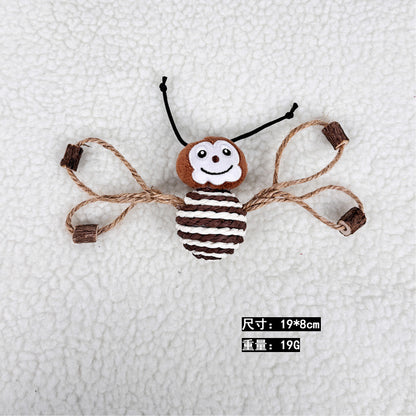 Moo - Smiling Rope-Wrapped Insect-Shaped Cat Toy