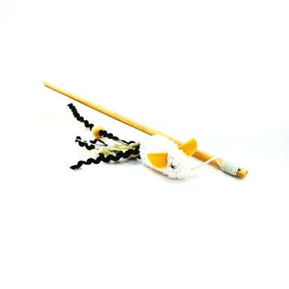 Moo – Fuzzy Mouse Cat Teaser Wand
