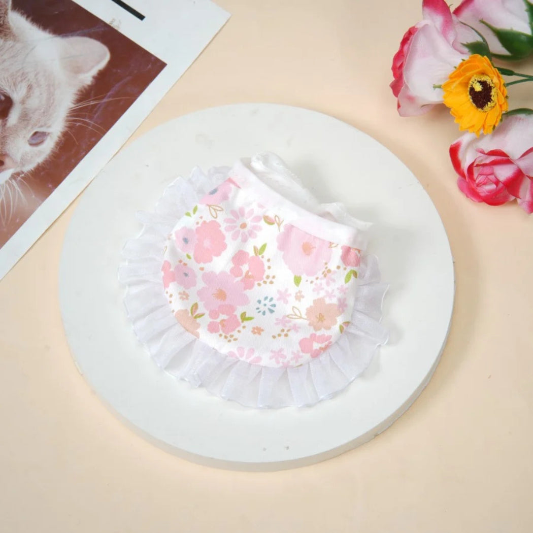 Mokka - Ditsy Floral Ruffle Cat Bib