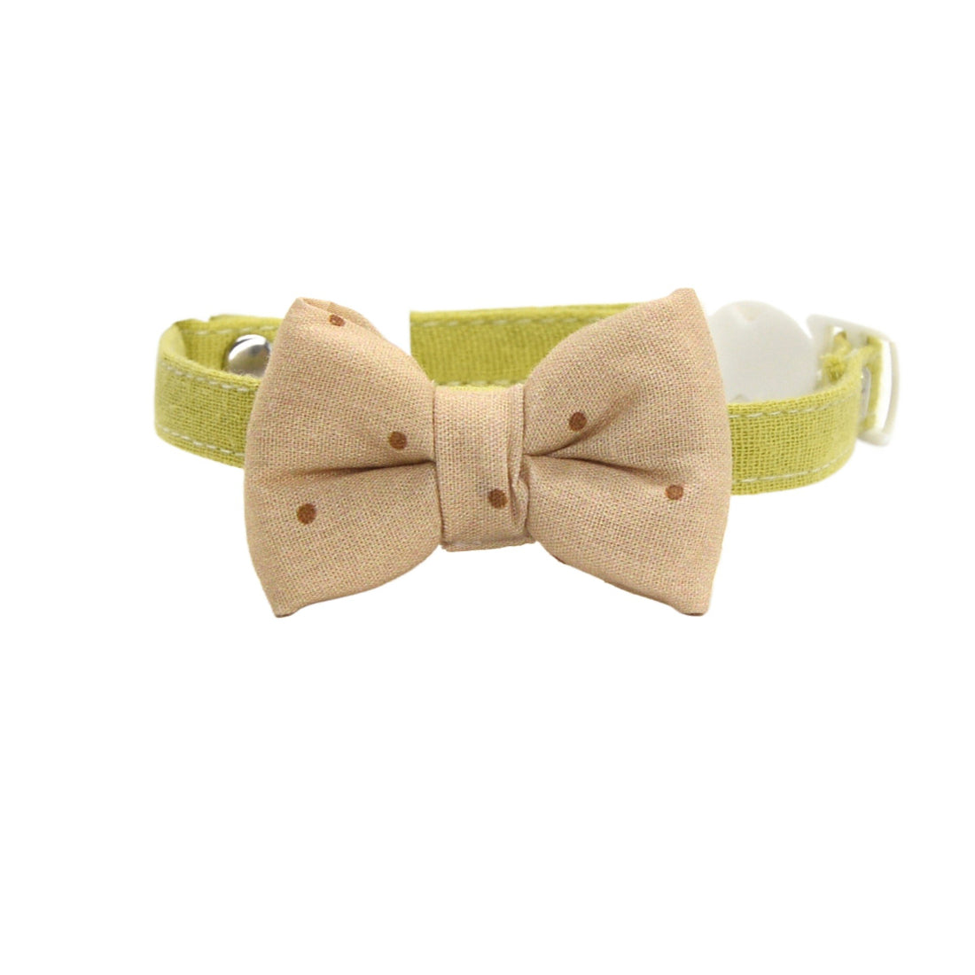 Mokka cat collar worn by a cat, featuring soft check bow and breakaway clasp