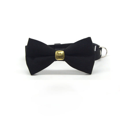 Side view of the Mokka Smart Bow Breakaway Cat Collar showing the breakaway clasp