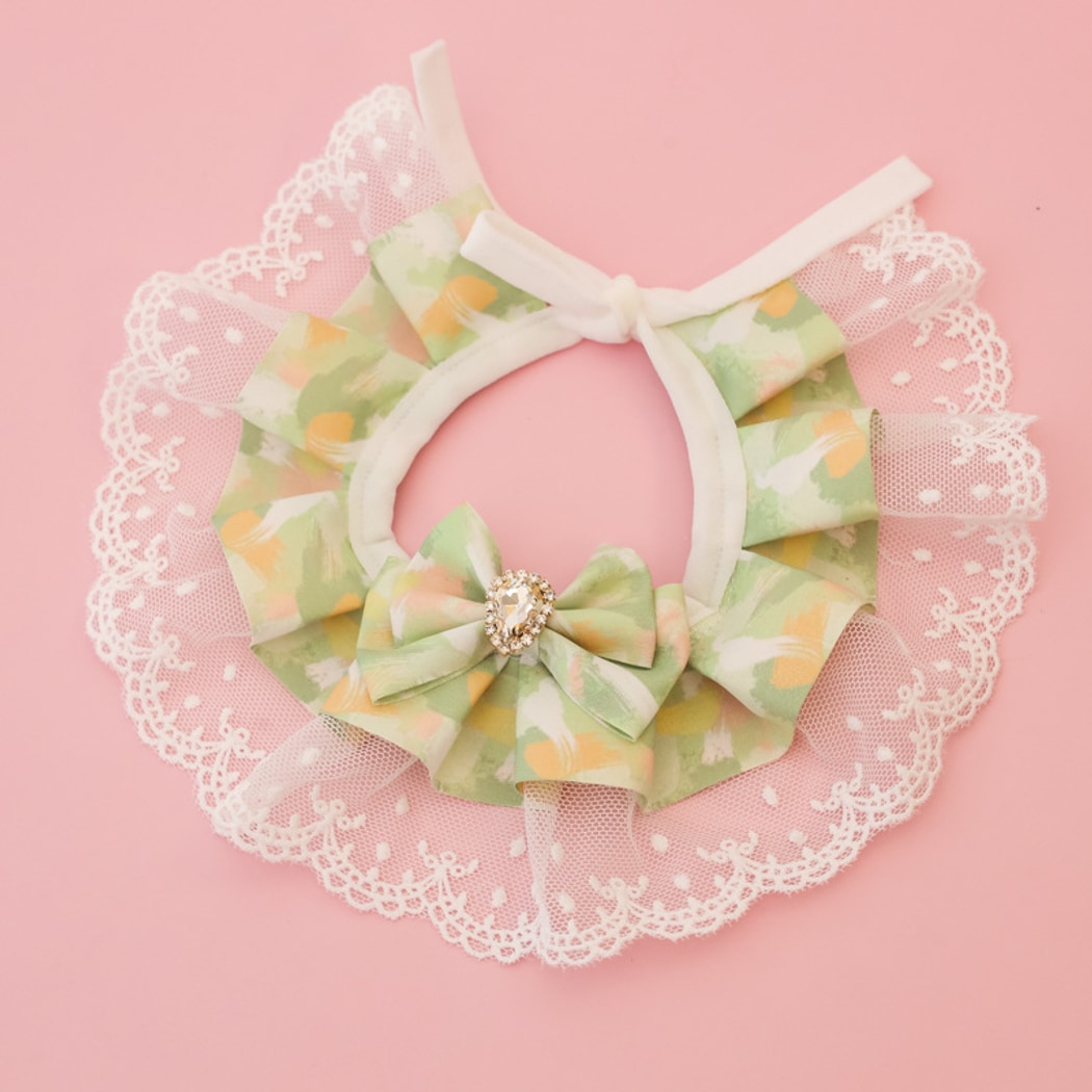 Mokka - Ruffle Lace Floral Cat Collar