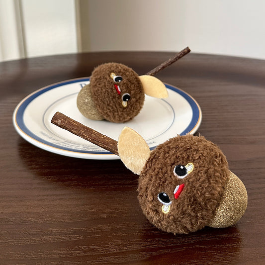 Moo - Acorn Chew & Chase Toy – Silvervine Cat Teether