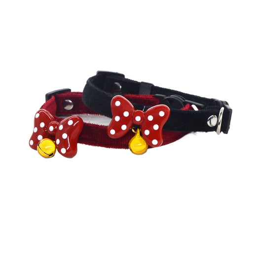 Mokka cat collar with white polka dots and a bow, designed as a breakaway safety collar