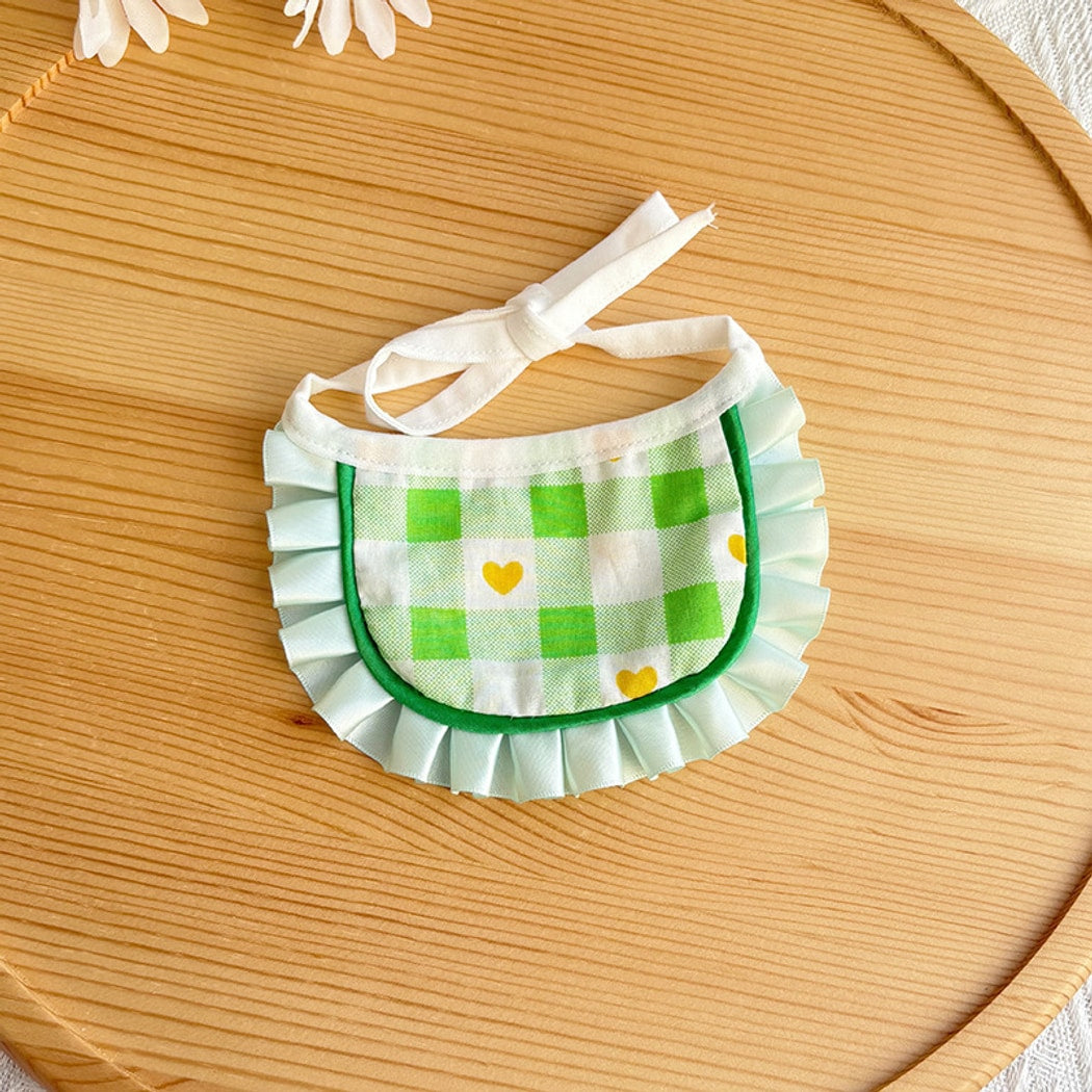 Mokka - Plaid Heart Ruffle Tie Cat Bib