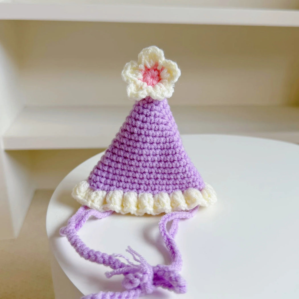Ozzie - Cone-Shaped Tie-Cord Pet Hat