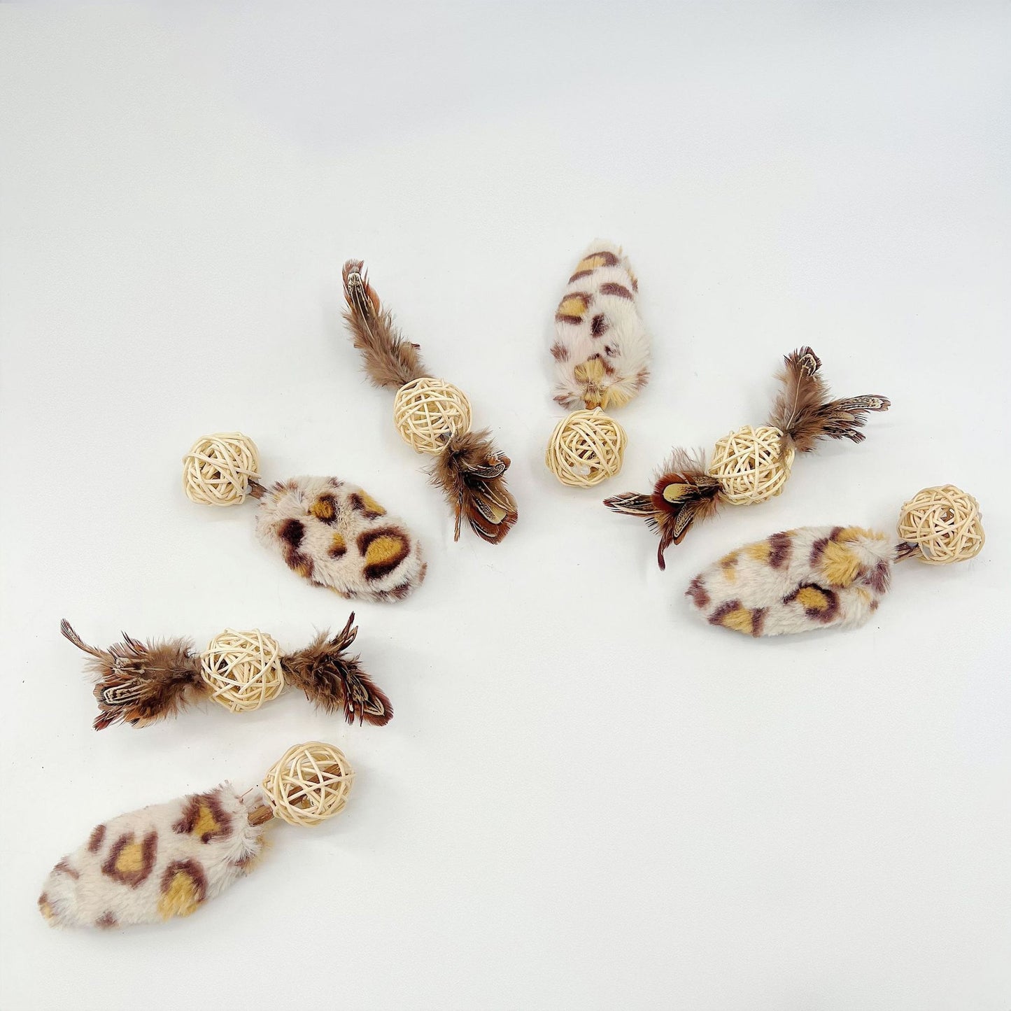 Moo - Leopard Print Feather Cat Toys