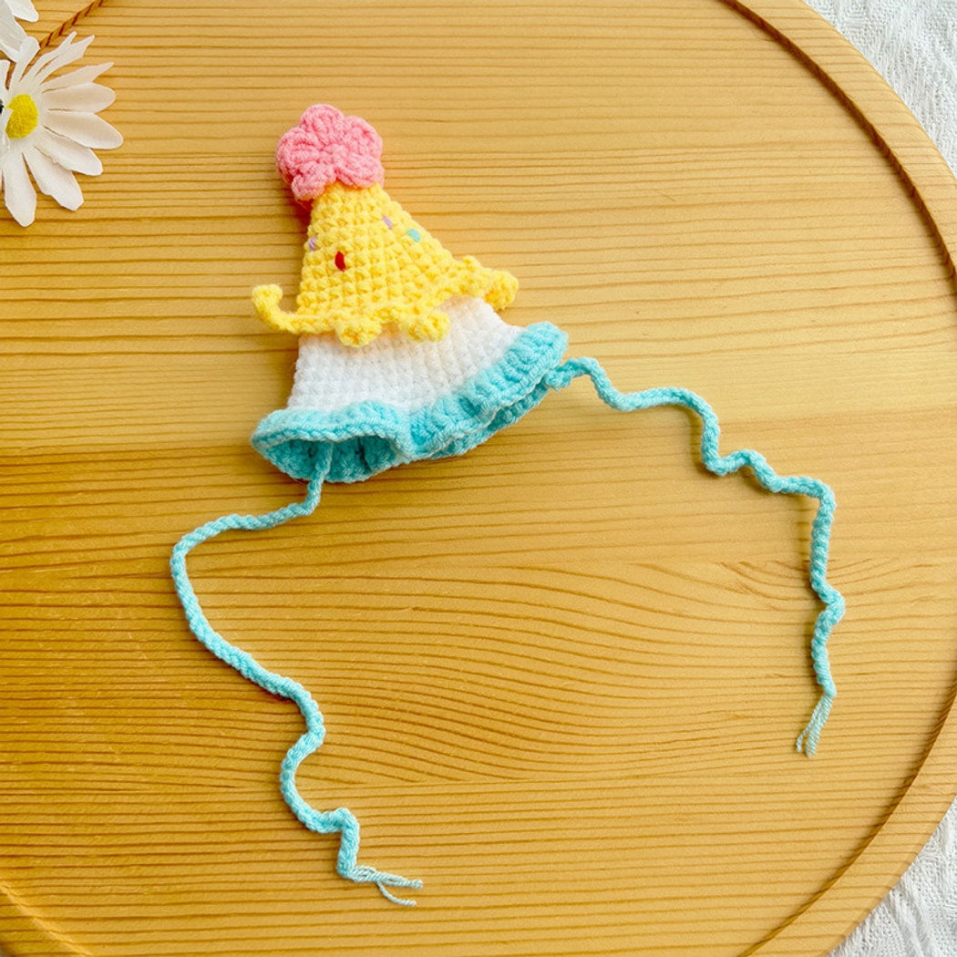 Ozzie - Princess Style Knitted Pet Party Hat