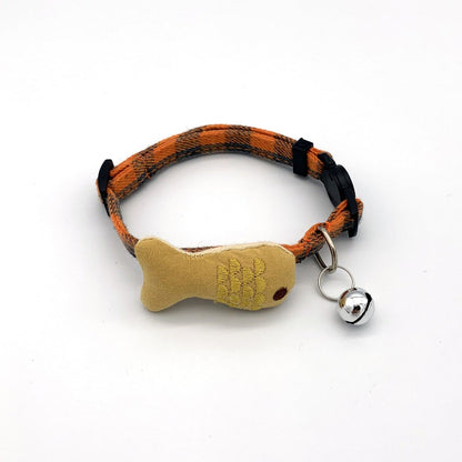 Mokka - Plush Fish Decorative Cat Collar