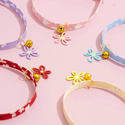 Mokka - Flower Cutout Bell Princess Style Cat Collar