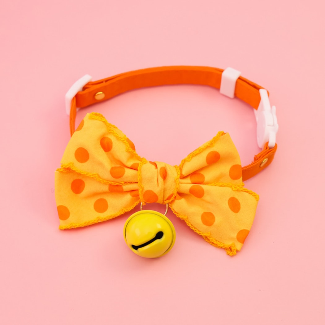 Mokka - Polka Dot Bow Bell Cat Collar