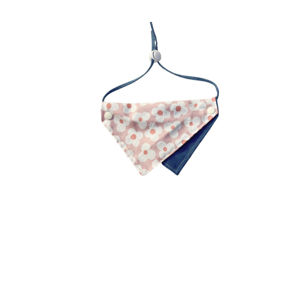 Mokka - Daisy Pattern Panel Bandana Pet Neckwear