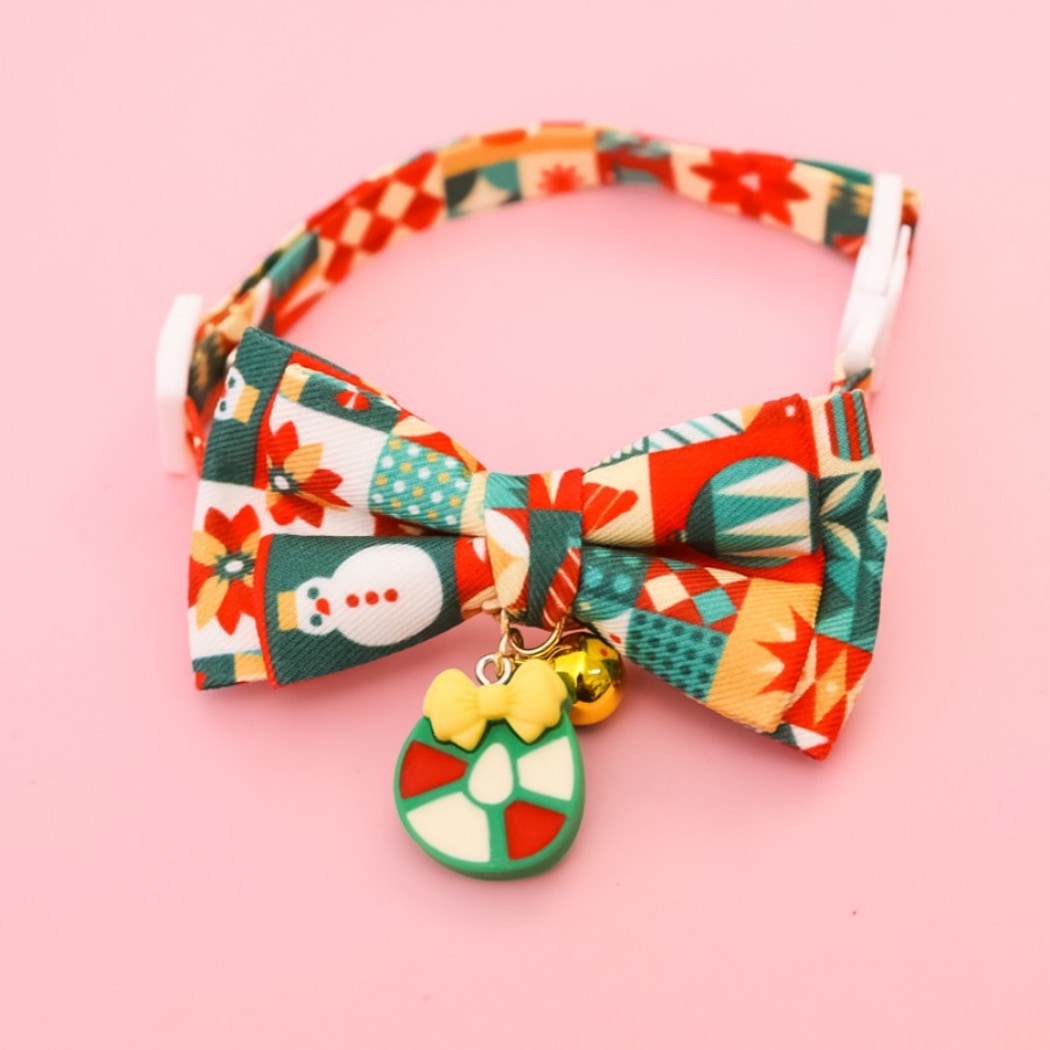 Christmoo - Adjustable Christmas Print Bow Tie Cat Collar
