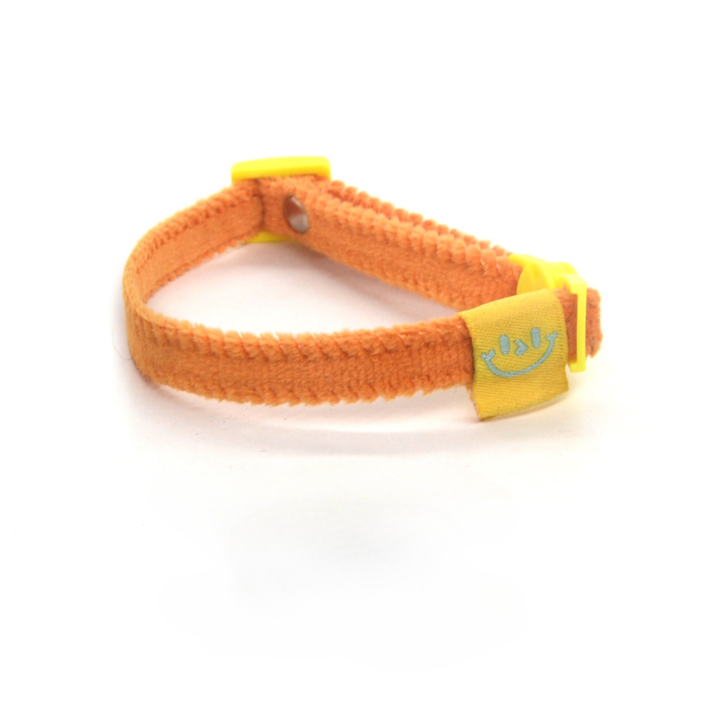 Moka breakaway cat collar coiled to show flexibility and material texture