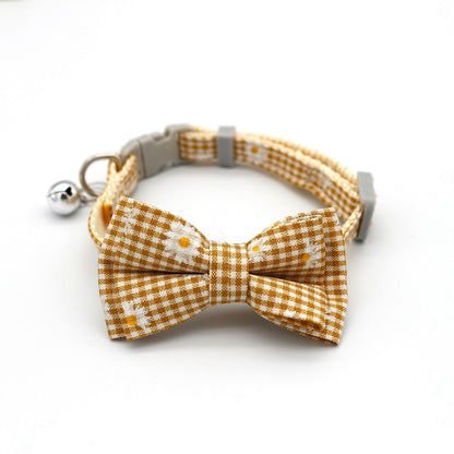 Mokka - Casual Plaid Bell Bow Accent Cat Collar