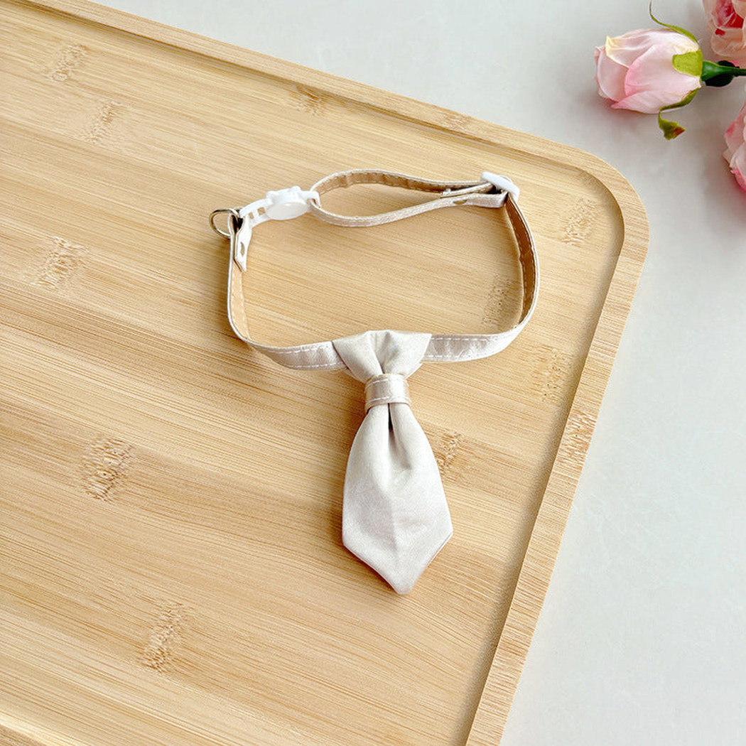 Ivory necktie cat collar with cat-face buckle and adjustable strap
