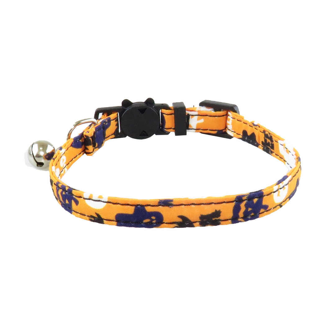 Orange Halloween letter and pumpkin-print cat collar without bow, full view