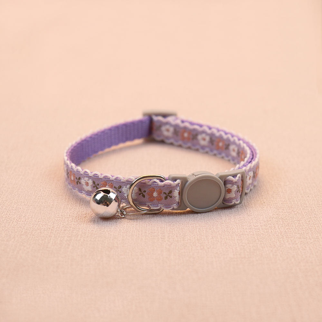 Light purple floral cat collar with bell and round buckle