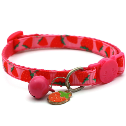 Fuchsia strawberry-pattern cat collar with bell, strawberry charm and cat-face buckle