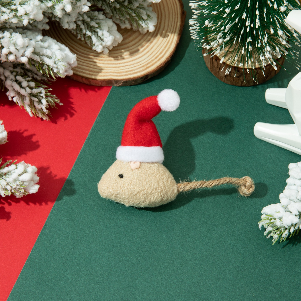 Cream mouse-shaped cat toy with Santa hat and natural-tone rope tail